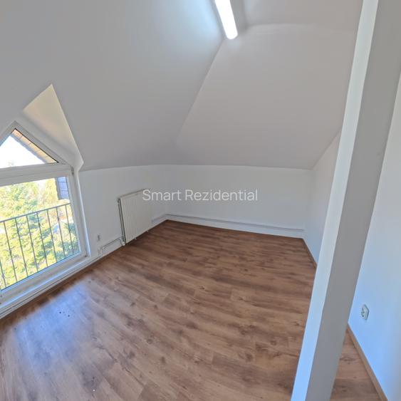 Vilă spațioasă cu 12 camere, teren generos și multiple facilități - 4