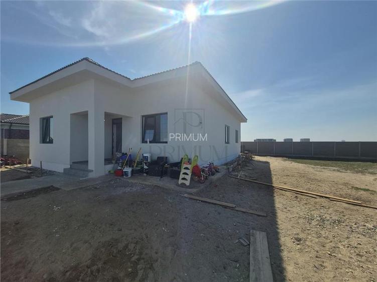 Casa individuala - parter - 3 dormitoare - finalizata - teren foarte mare - 2