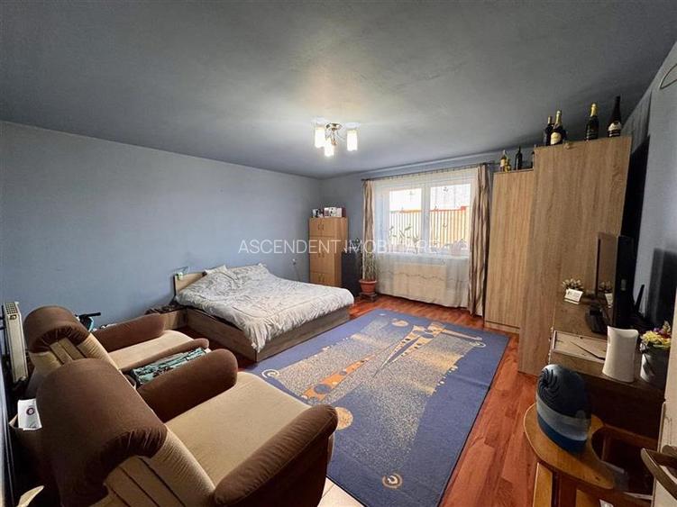 Casa potential:locuire multifamiliala,activitati comerciale,birouri,677 mp teren - 22