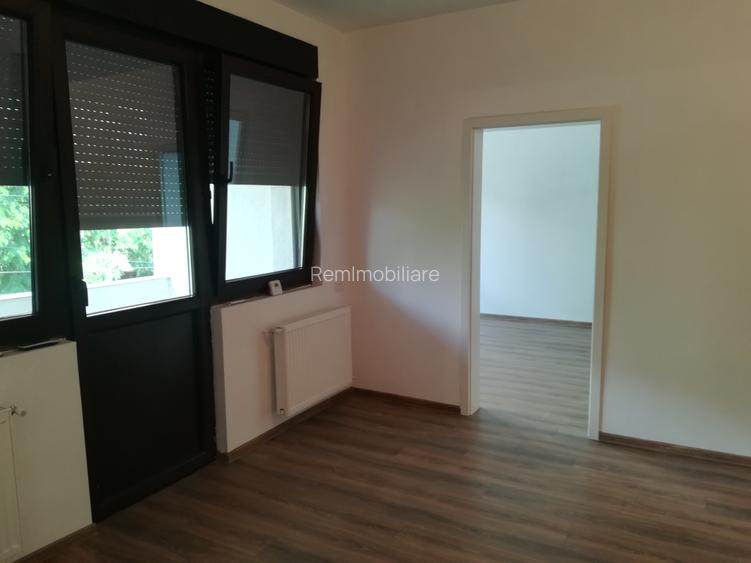 Birou de inchiriat in vila - 2