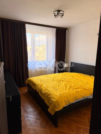 Inchiriere apartament  3 camere Central - 2