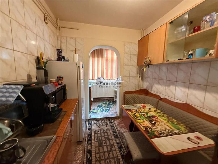 2 CAM PODU DE FIER,  TUDOR VLADIMIRESCU,  DECOMANDAT, MUTARE IMEDIATA - 2