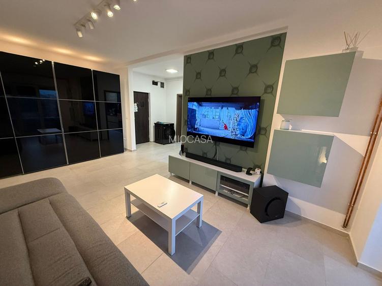 Bloc Nou. Etaj 1. Bucatarie inchisa. 2 locuri parcare. Zona AEM - 2