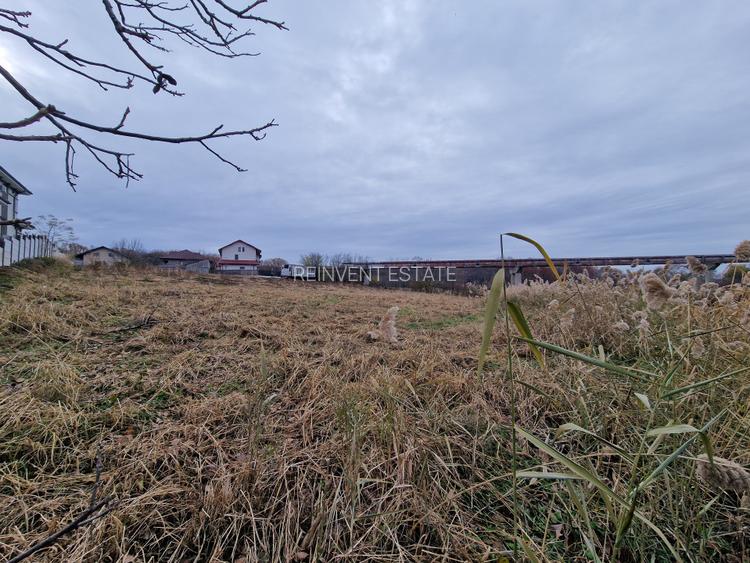 De Vanzare! Teren intravilan cu deschidere la lac - 11