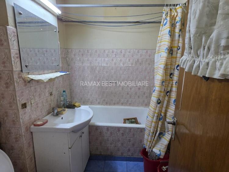 Jean Steriadi, 5 minute metrou 1 Decembrie 1918, bloc reabilitat - 10