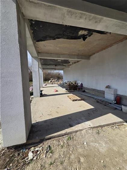 Spatiu Comercial Parter si Curte - in Constructie - 8