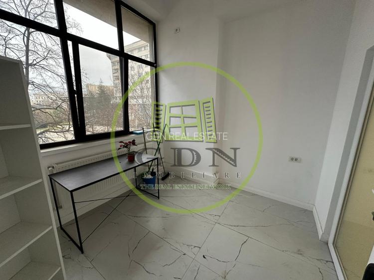 Spatiu de birou, 10mp, pretabil birou, Zona Teatrul National Marin Sorescu - 2