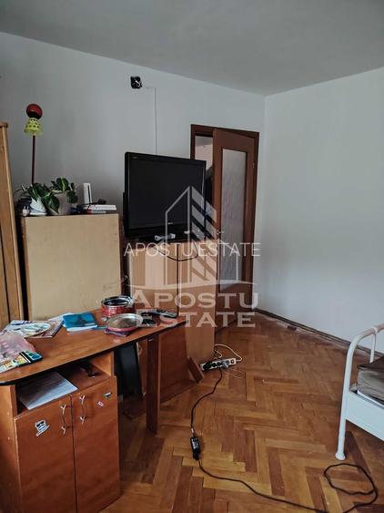 Apartament cu 3 camere, de vanzare, zona Girocului, Timisoara - 2