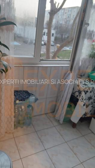 Apartament 2 camere de vanzare, situat in zona Poarta 6 - 6