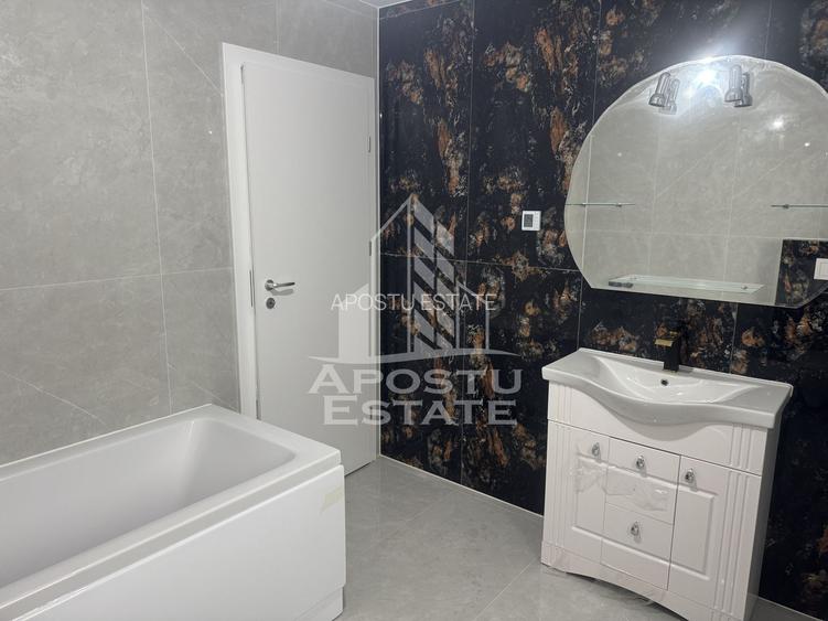 Duplex  despărțit prin garaj și camera tehnică în Giarmata - 14