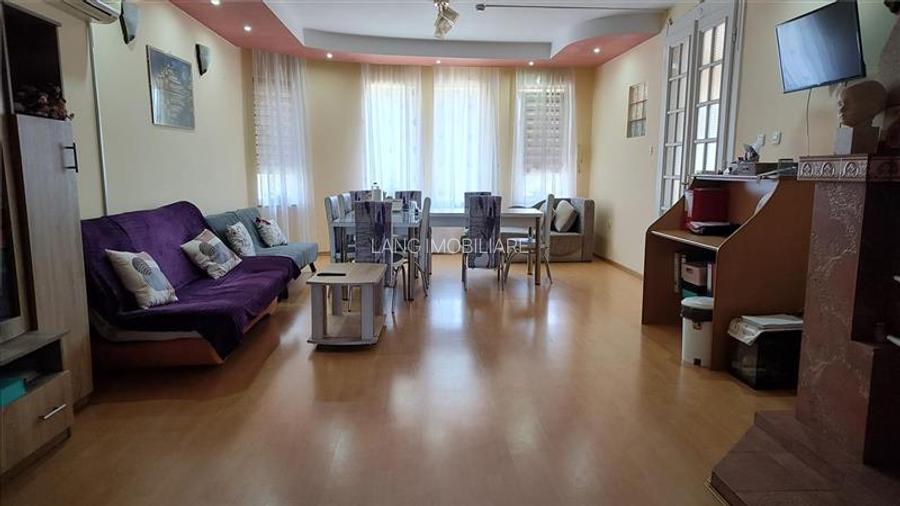 IMOBIL MULTIFUNCTIONAL IN ARADUL NOU - 7