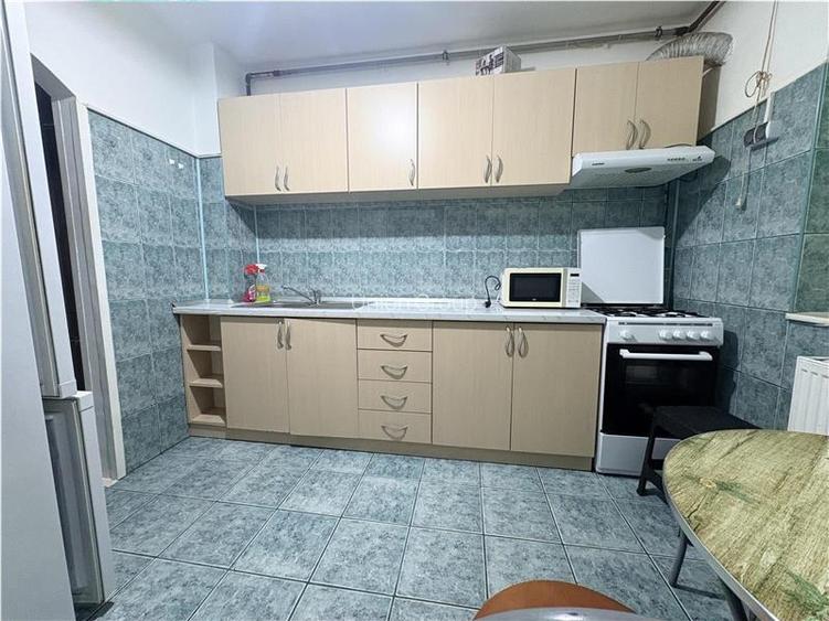 Apartament 3 Camere Decomandat Zona Tomis Nord - 10