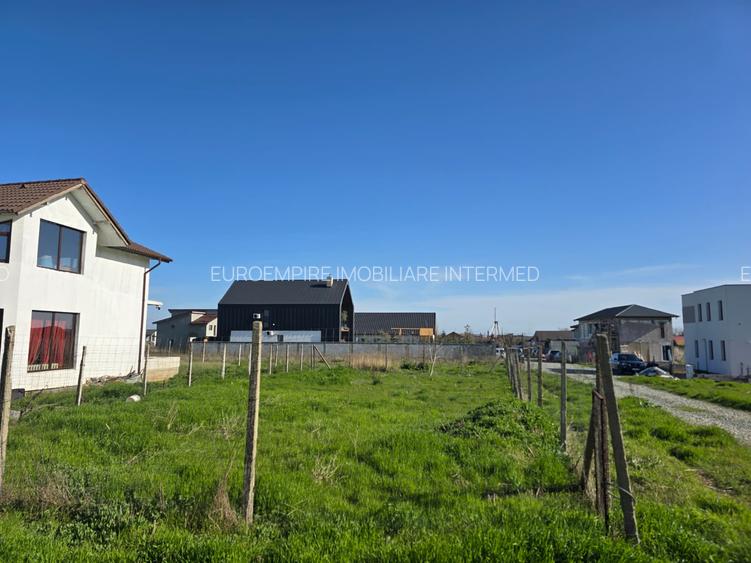 Teren de vanzare in Lazu lot de casa - 2