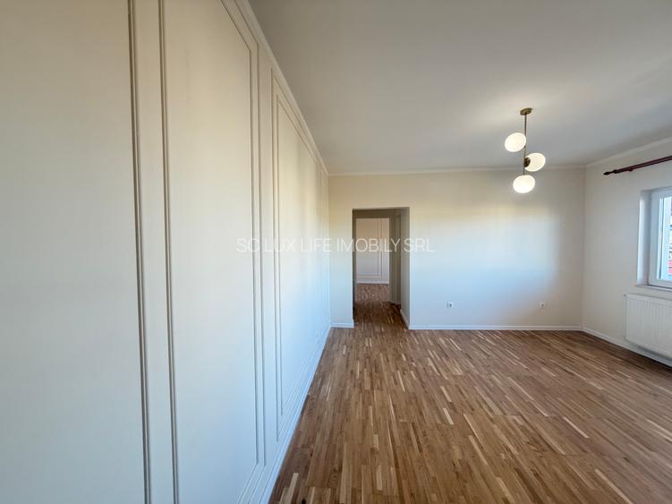 Vand apartament 3 camere Dambovita mansarda 95000 euro - 10