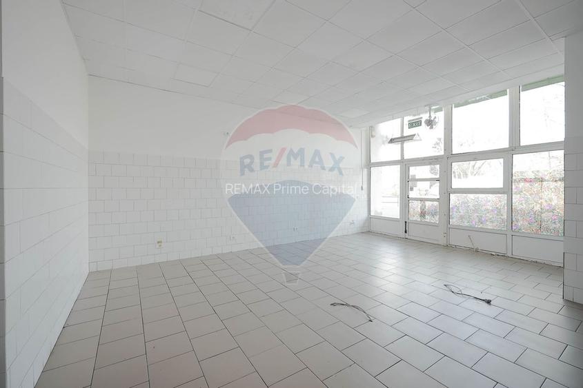 De vânzare spațiu comercial 61,80mp, în zona Bdul Dacia - 4