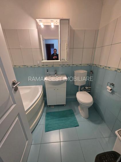 Basarabia, 10 minute metrou Piata Muncii, pe Campia Libertatii - 12