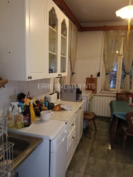 Casa interbelica, renovata total, centrul Perisului, cu vedere la lacul Cocioc - 8