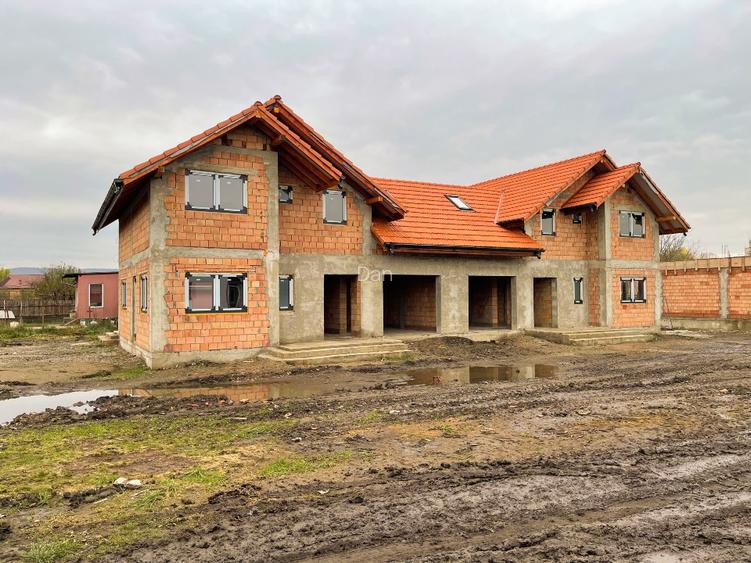 Casa duplex cu garaj - 5 min. de rond Penny - 9