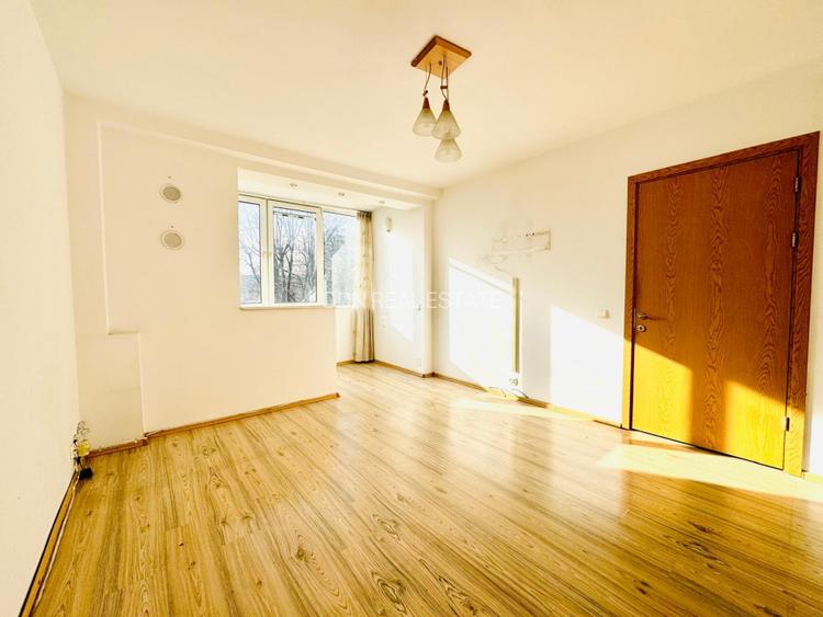 Apartament spațios TITAN,  proximitate metrou 1 Dec,  str.Steriadi - 6