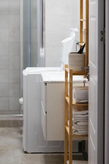 apartament 2 camere, modern, la 100 m de plaja, termen lung, contract , 450 euro - 11