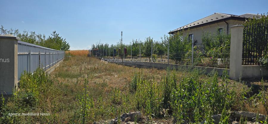 Loc de casa la Zaicesti - 2