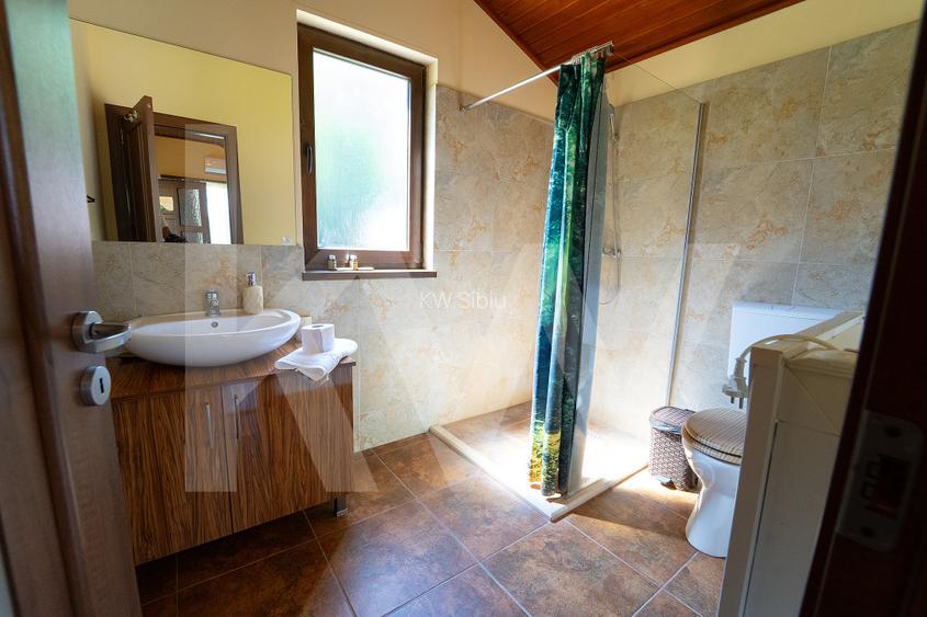 4 Casute de vacanta cu teren de 2000 mp liberi Cisnadioara - 7