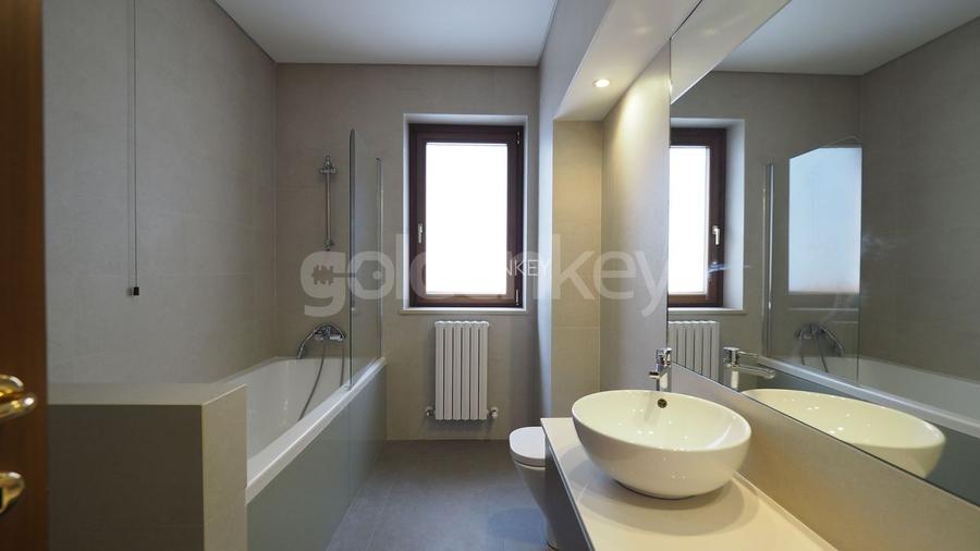 Apartament spatios cu 3 camere langa parc si metrou - 11