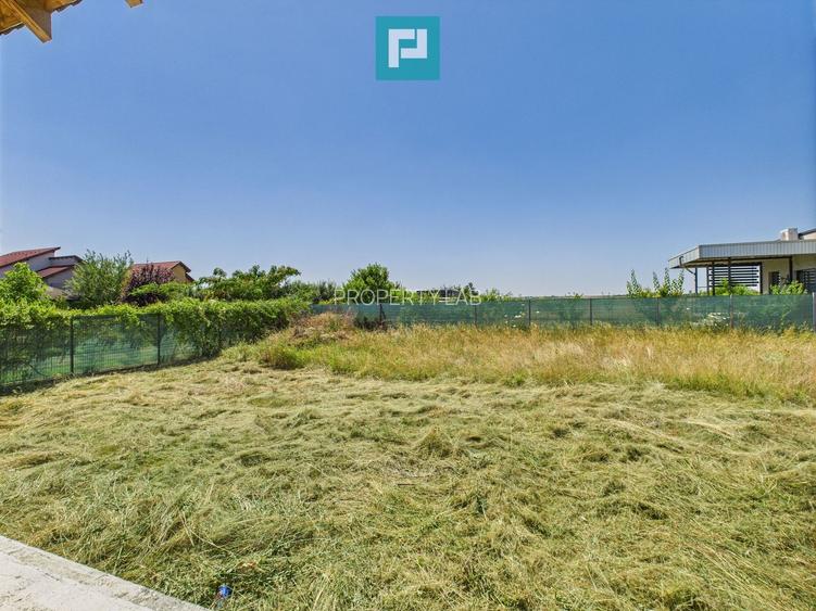 Casă nouă la roșu în Mândruloc - 7