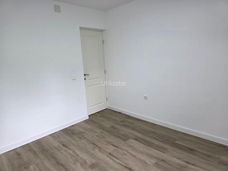Apartament cu o cameră spațios, situat într-o zonă excelentă, recent renovat - 4