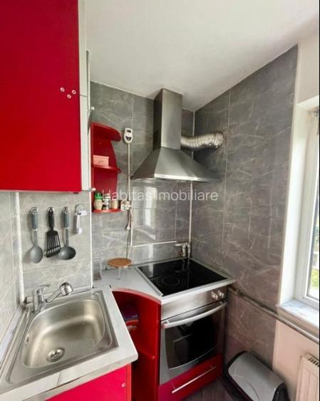 Apartament cu 4 camere, etaj 3 din 4, zona La Terenuri Manastur - 9