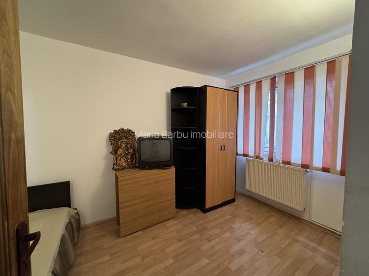 4 cam, etaj 2, 60 mp, bloc caramida, zona centrala Caracal - 6