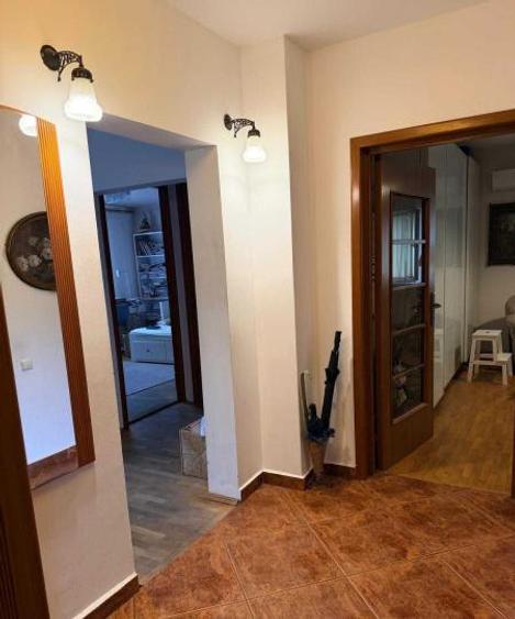 APARTAMENT 4 /8 BL 1994 REABILITAT SCOALA 81 METROU VEDERE MIXTA HOL H