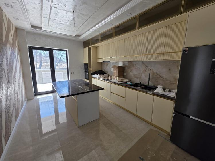 Vila eleganta centru Aroneanu - 11