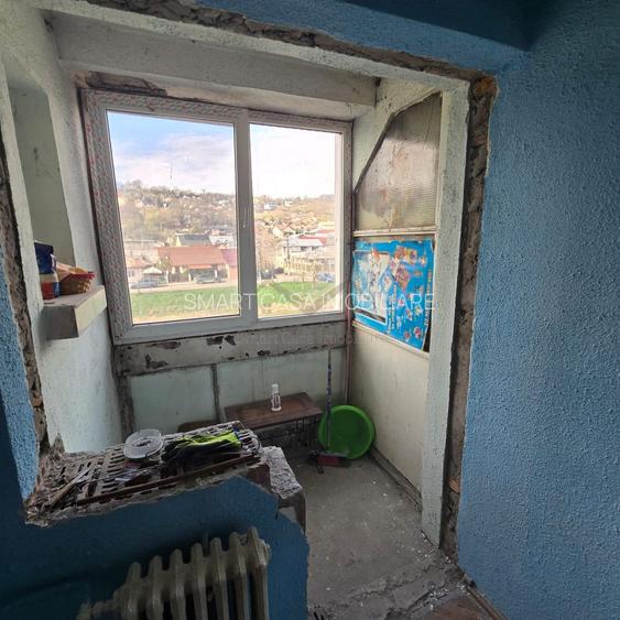 Garsoniera galata etajul 2 - 4