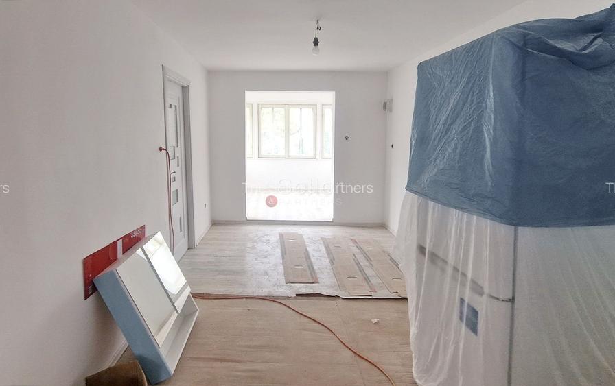 Aproape De Castelul Cantacuzino - 12