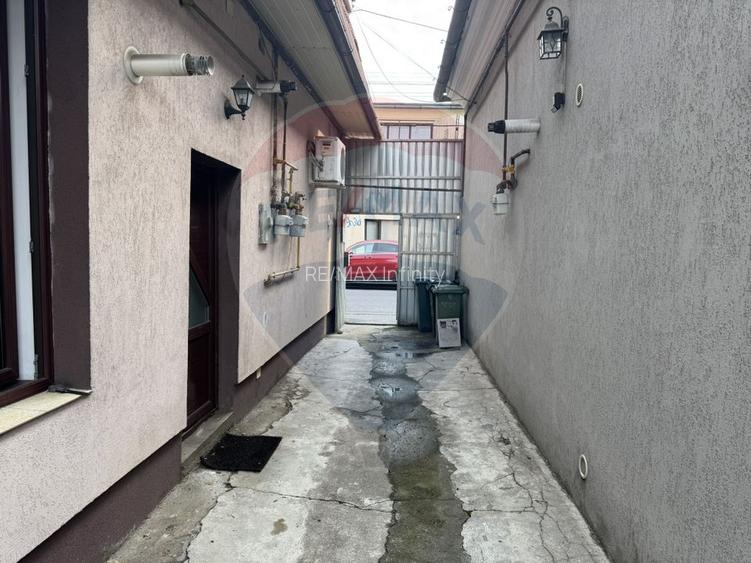 Apartament ultracentral cu curte, 2 unități locative. Str. Pitesti - 4