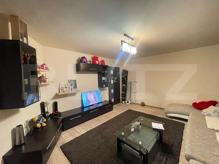 Apartament 3 camere, 70 mp, zona Mc Donald's - 2