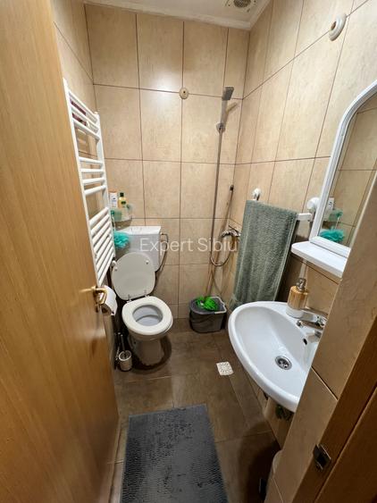 VÂND garsonieră, renovată ,zona Vasile Aaron - 5