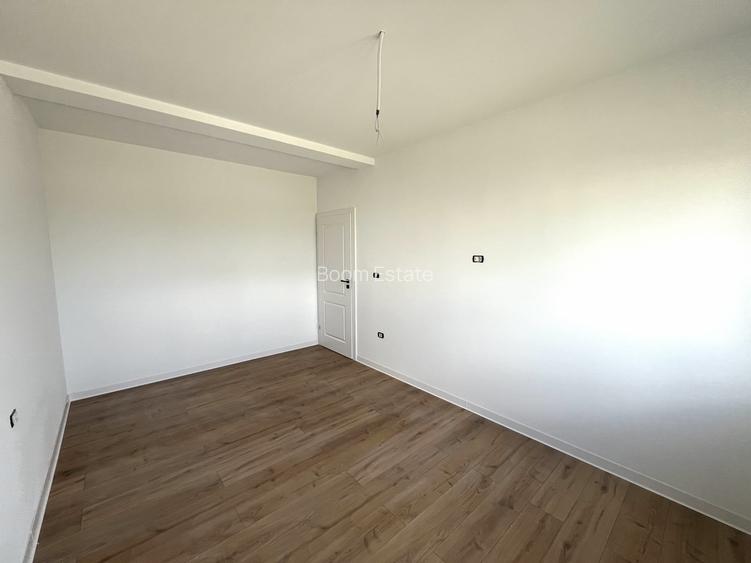 Ultima Jumatate, 4 Camere, Asfalt - 8
