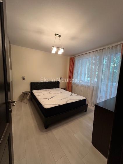 Apartament 4 camere renovat- loc parcare inclus  - 5