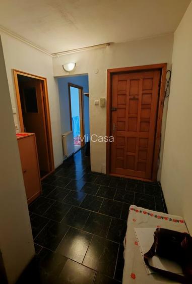 Apartament 3 camere zona Tractorul - 12