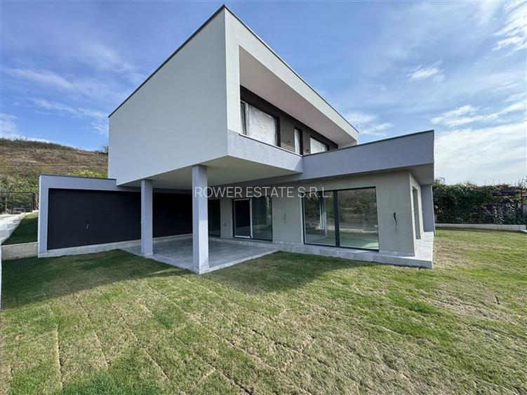 Casa Individuala cu panouri fotovoltaice si pompa de caldura, situata in Baciu! - 2