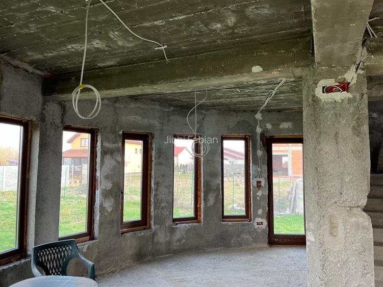 Vand casa individuala cu etaj - 3