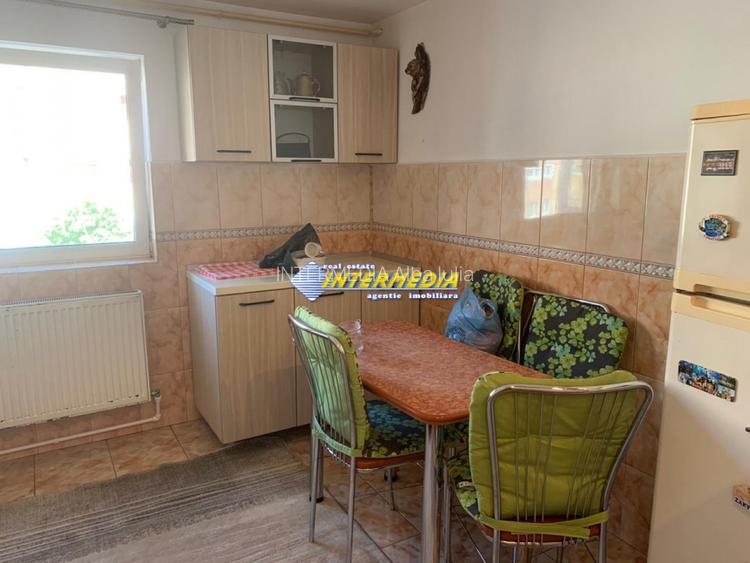 APARTAMENT 2 CAMERE I DE INCHIRIAT I CETATE PIATA I ETAJ 2 I MOBILAT I - 2