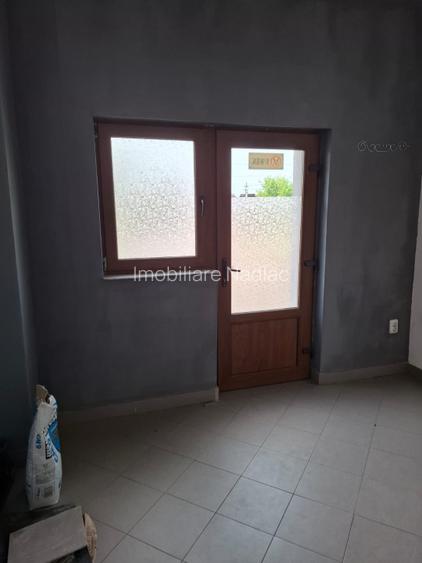 VILA S+P+E+M  cu SPATIU COMERCIAL  central in Nadlac - 8