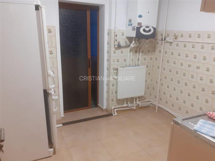 LIBER 3 camere, zona Dorobanti etaj 1 - 5