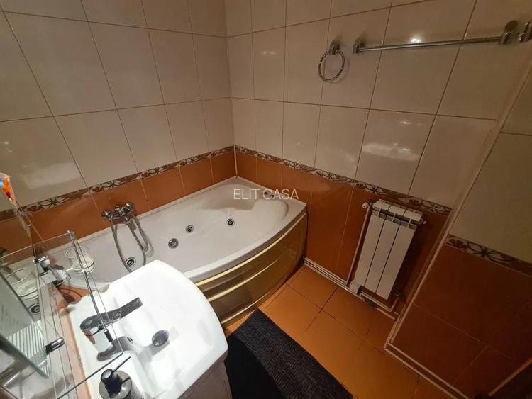 Apartament cu 3 camere, etaj 3/9, Nicolina - 6