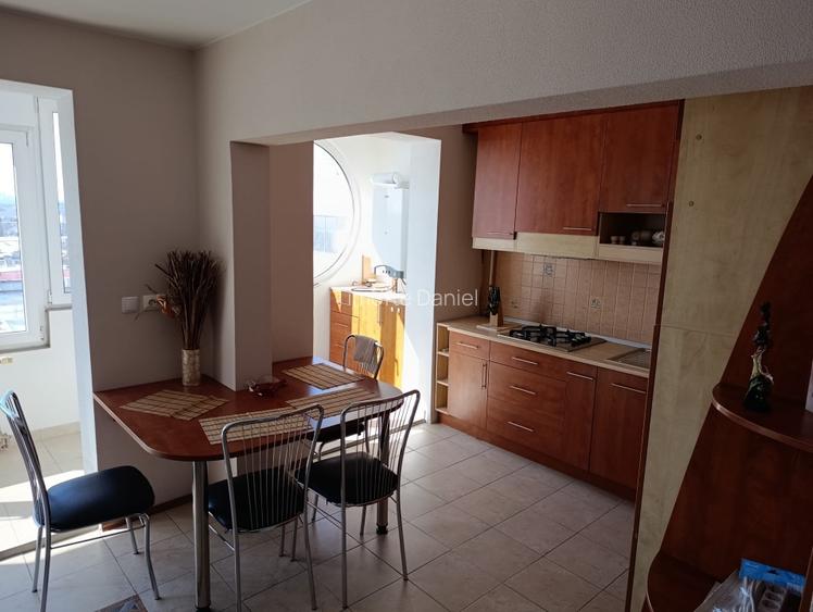 Apartament de vanzare 3 camere - 8