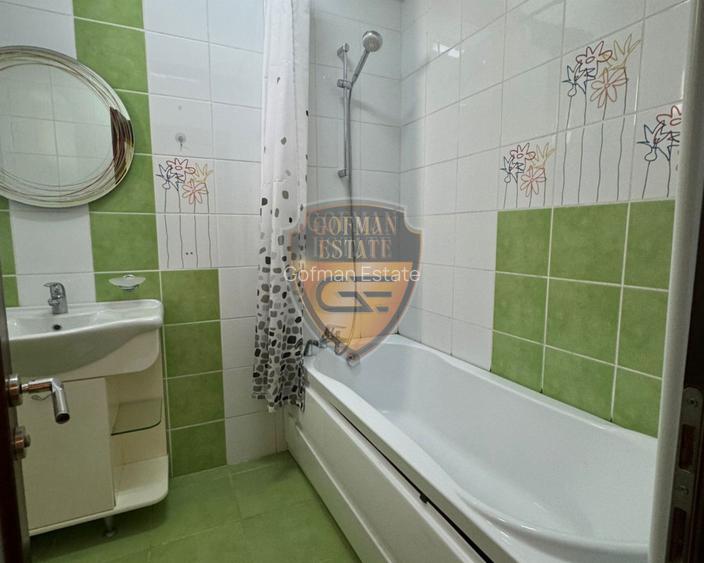 3 camere 180 mp + Parcare privata. Peninsula, Centrul Vechi, Piata Ovidiu - 10