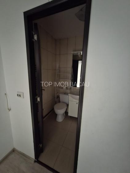 2 camere DECOMANDAT etajul 1, renovat, centrala noua, Bicaz - 7